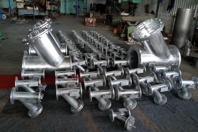 Stainless steel strainers in batch production, the subject of the company profile