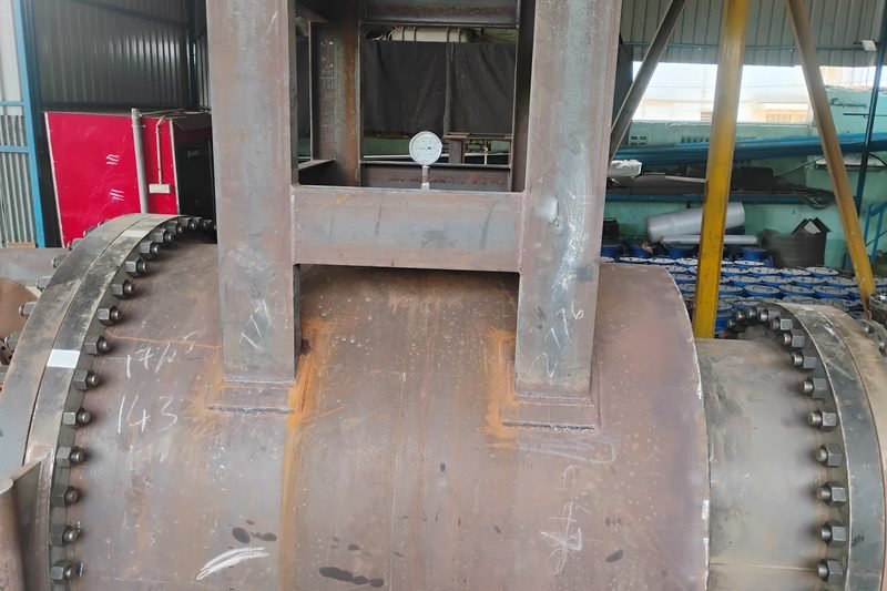Machining operation on a heavy fabricated component at the LKS works