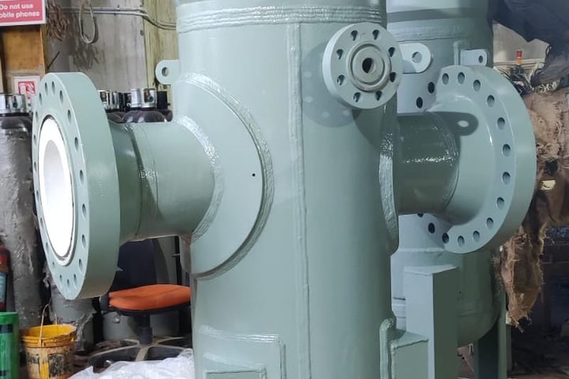 Lined basket strainer built for aggressive chemical service